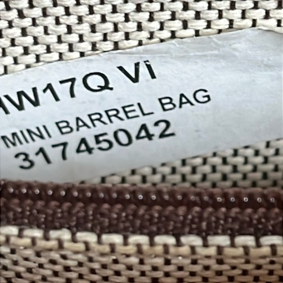 Dooney and Bourke Vintage Barrel Signature mini bag - Picture 10 of 12